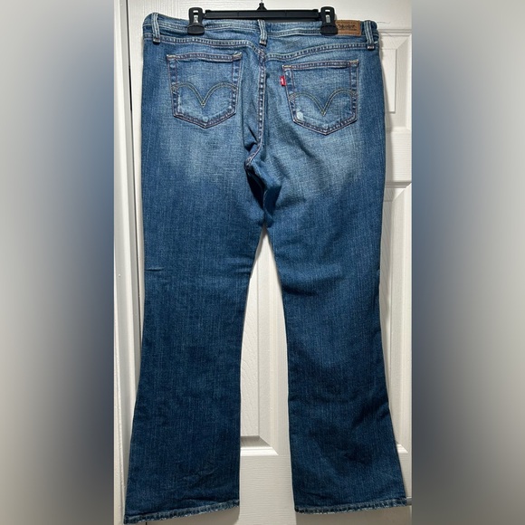 Levi’s 518 Superlow Bootcut Women’s Jeans - Picture 3 of 4
